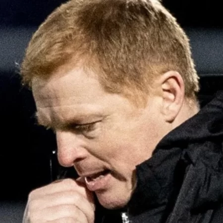  Neil Lennon has been sacked by Rapid Bucharest 