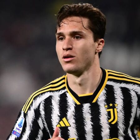 Liverpool agree £12.5m deal with Juventus for Italy forward